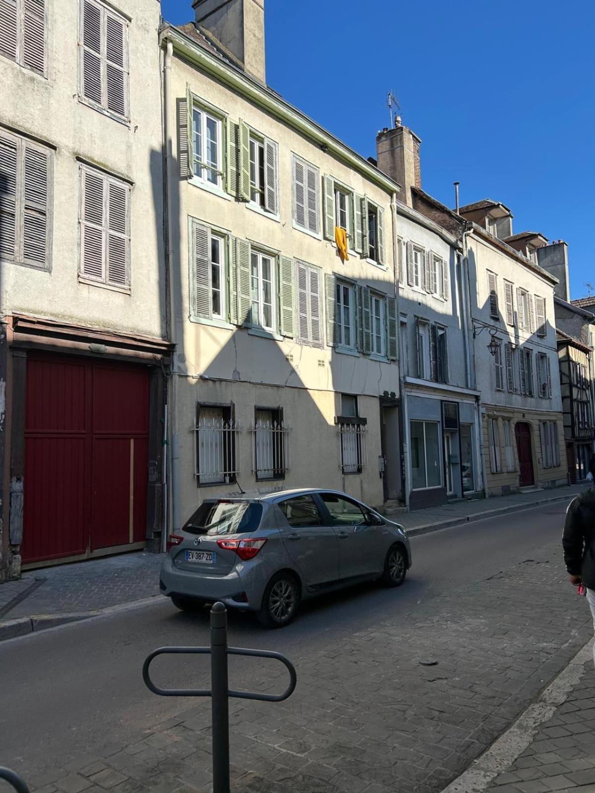 Le Jaillant - Wifi - Centre Ville Historique - Proche Gare ทรัวส์ ภายนอก รูปภาพ